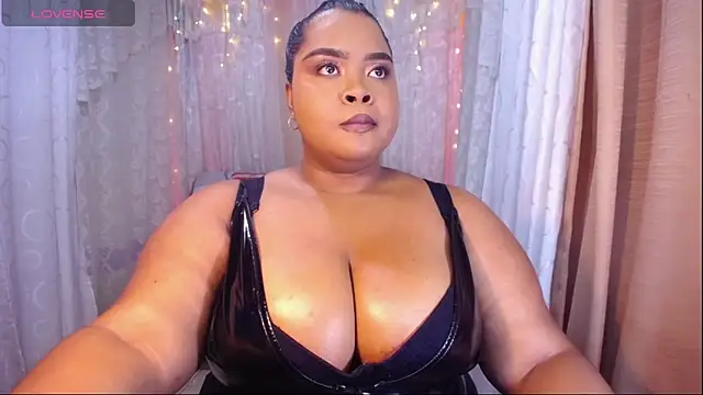 Snapshot of Ana_off_alana chatting on 10/08/25, 11:02 Ana off alana online show from 10/08/25, 11:02