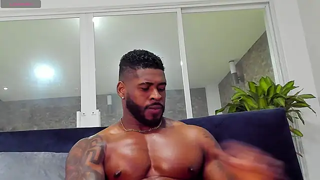 Makonneen online show from 12/22/24, 04:17