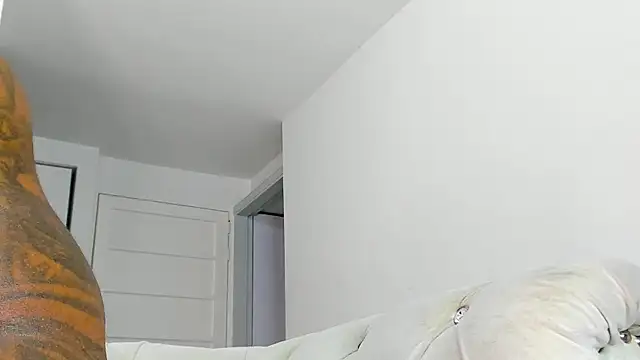 Makonneen online show from 11/26/25, 12:22