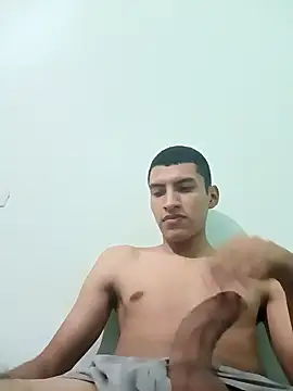 Rogersmit2 online show from 12/19/24, 08:02