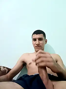 Rogersmit2 online show from 01/30/25, 03:22