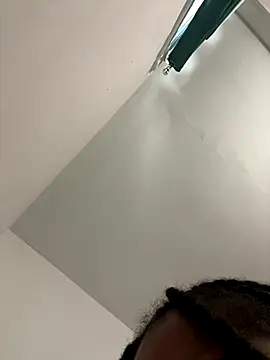 Snapshot of Goddess_Nafeesha chatting on 12/16/25, 04:56 Goddess Nafeesha online show from 12/16/25, 04:56