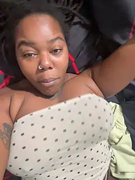 Snapshot of Goddess_Nafeesha chatting on 01/16/26, 01:42 Goddess Nafeesha online show from 01/16/26, 01:42