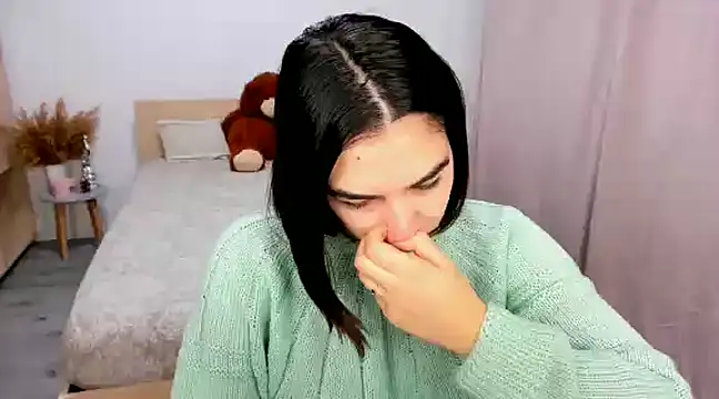 Snapshot of Alexa_Dolly12 chatting on 12/13/24, 05:49 Alexa Dolly12 online show from 12/13/24, 05:49