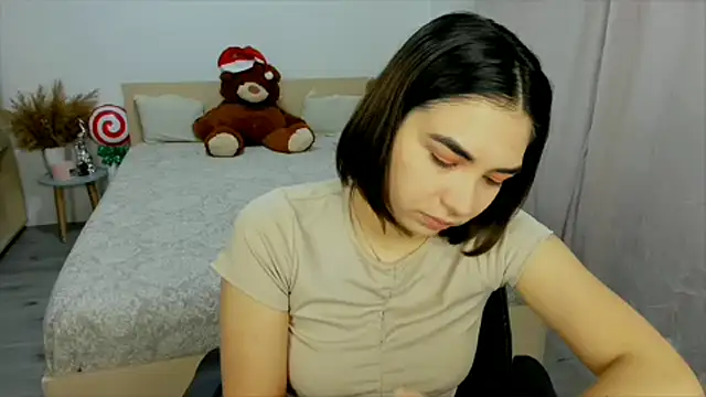 Snapshot of Alexa_Dolly12 chatting on 12/17/24, 06:24 Alexa Dolly12 online show from 12/17/24, 06:24