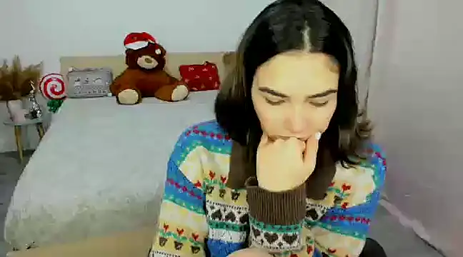 Snapshot of Alexa_Dolly12 chatting on 12/31/24, 09:31 Alexa Dolly12 online show from 12/31/24, 09:31