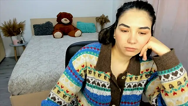 Snapshot of Alexa_Dolly12 chatting on 01/07/25, 09:18 Alexa Dolly12 online show from 01/07/25, 09:18