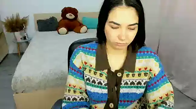 Snapshot of Alexa_Dolly12 chatting on 01/10/25, 09:44 Alexa Dolly12 online show from 01/10/25, 09:44