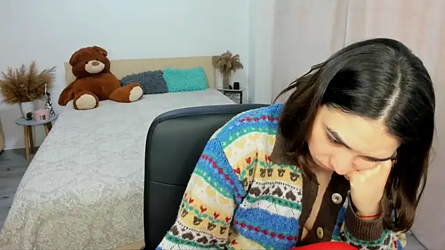 Snapshot of Alexa_Dolly12 chatting on 03/04/25, 08:57 Alexa Dolly12 online show from 03/04/25, 08:57