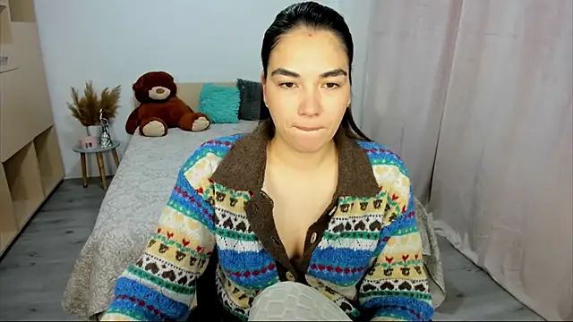 Snapshot of Alexa_Dolly12 chatting on 10/09/25, 06:11 Alexa Dolly12 online show from 10/09/25, 06:11