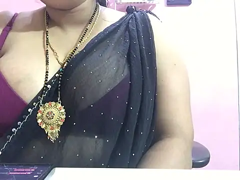 Snapshot of Desi_bhabhiii chatting on 01/06/25, 12:46 Desi bhabhiii online show from 01/06/25, 12:46