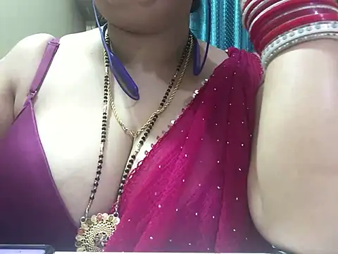 Snapshot of Desi_bhabhiii chatting on 01/24/25, 06:14 Desi bhabhiii online show from 01/24/25, 06:14