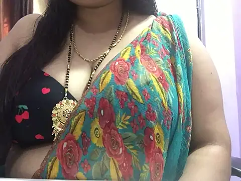 Snapshot of Desi_bhabhiii chatting on 02/12/25, 09:20 Desi bhabhiii online show from 02/12/25, 09:20