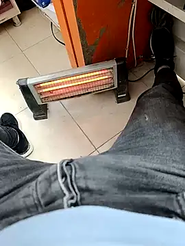 Snapshot of fatih1111 chatting on 02/15/25, 06:33 fatih1111 online show from 02/15/25, 06:33