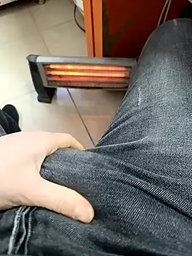 Snapshot of fatih1111 chatting on 02/23/25, 09:00 fatih1111 online show from 02/23/25, 09:00