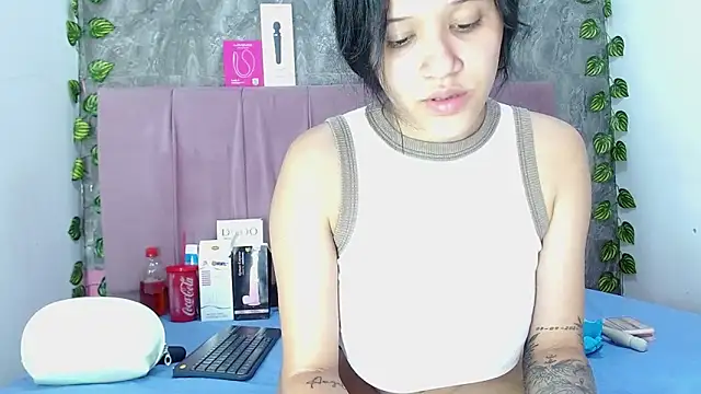Snapshot of anitacorreahotcm101 chatting on 03/24/26, 07:52 anitacorreahotcm101 online show from 03/24/26, 07:52