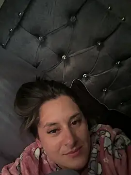 Alice milf  online show from 05/16/26, 12:37