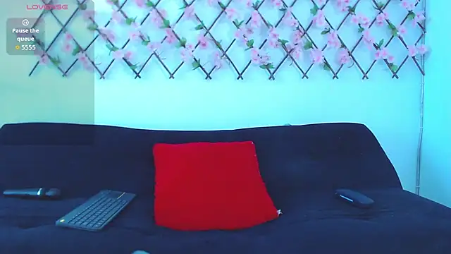 tiffany gomez9 online show from 11/08/25, 02:06