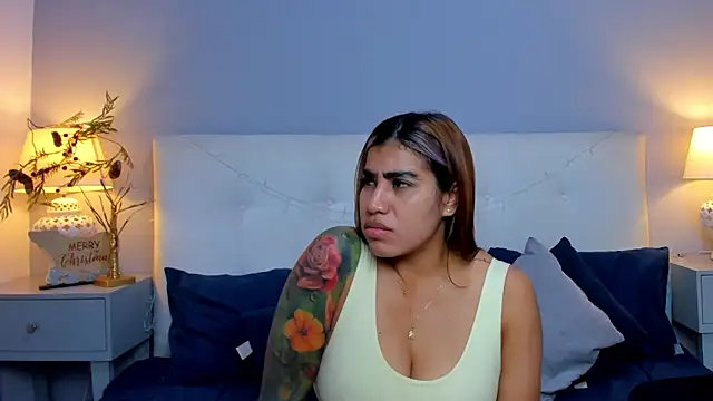 SaraaJhonsonn online show from 11/22/25, 03:55