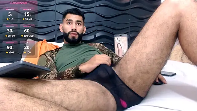 Snapshot of MattewRey chatting on 03/15/25, 10:55 MattewRey online show from 03/15/25, 10:55