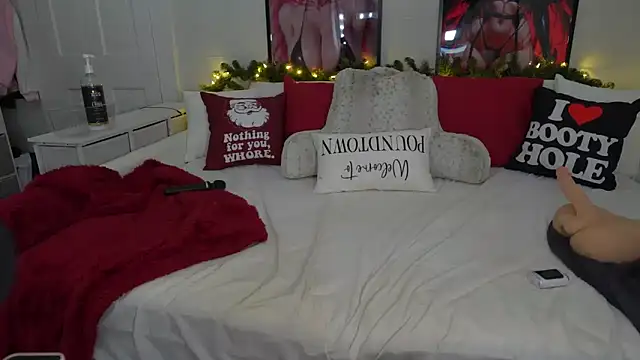 emmagray001 online show from 11/23/25, 12:05