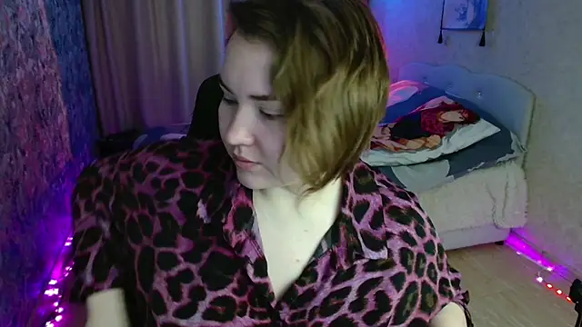 Snapshot of Jenny_Fox chatting on 03/24/26, 01:21 Jenny Fox online show from 03/24/26, 01:21