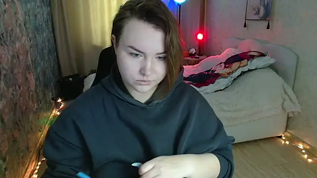 Snapshot of Jenny_Fox chatting on 04/17/26, 04:15 Jenny Fox online show from 04/17/26, 04:15