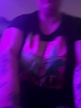 lairarose online show from 10/21/25, 01:34