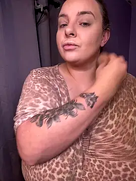 lairarose online show from 11/09/25, 09:35