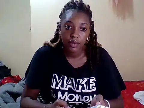 Snapshot of Zara_Twilight chatting on 12/30/24, 07:26 Zara Twilight online show from 12/30/24, 07:26