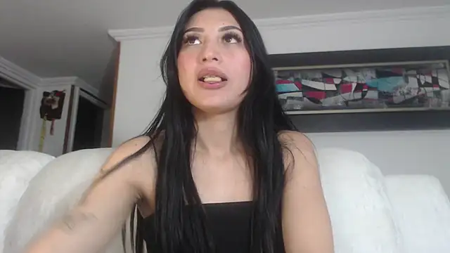 Snapshot of Nicolette_ks_ chatting on 03/21/25, 05:00 Nicolette ks online show from 03/21/25, 05:00