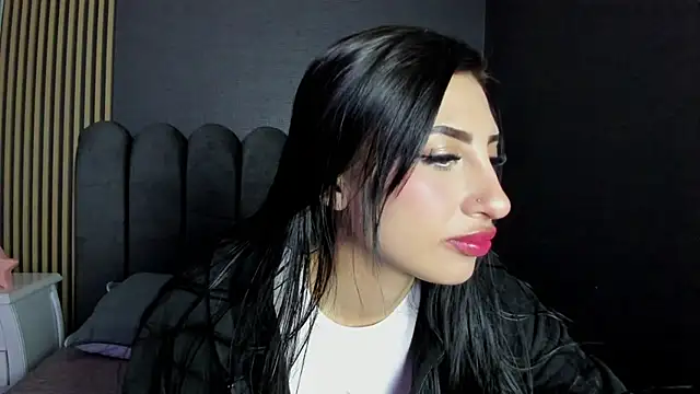 Nicolette ks  online show from 05/05/26, 05:04