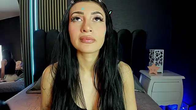 Nicolette ks  online show from 05/20/26, 04:29