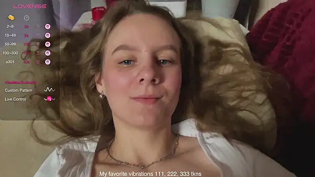 Hot Thumbelina online show from 11/24/25, 02:22