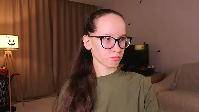 BettyBrowni online show from 11/10/25, 04:17