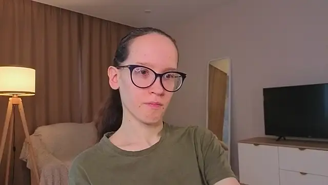 Snapshot of BettyBrowni chatting on 06/24/26, 04:06 BettyBrowni online show from 06/24/26, 04:06