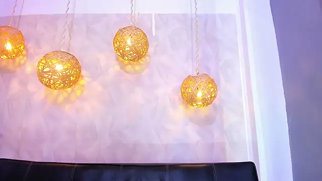 victoria aleia  online show from 01/11/25, 10:18