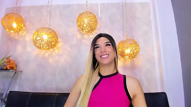 victoria aleia  online show from 01/28/25, 11:17