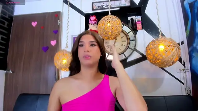 victoria aleia  online show from 06/09/26, 10:21