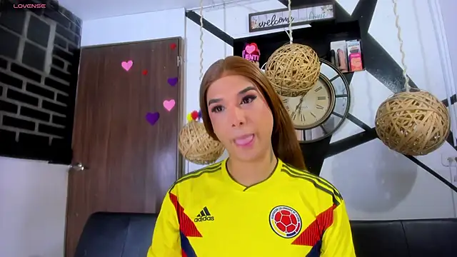 victoria aleia  online show from 06/23/26, 10:41