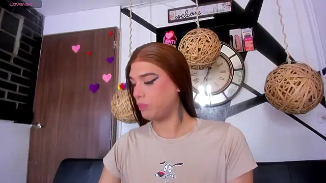 victoria aleia  online show from 06/27/26, 04:01