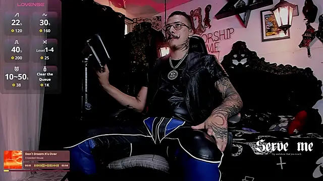 Snapshot of allanhurtss chatting on 03/25/26, 05:08 allanhurtss online show from 03/25/26, 05:08