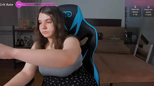 Viola  Shy online show from 11/19/25, 09:04