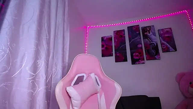 Alissarhys26 online show from 02/07/25, 01:25