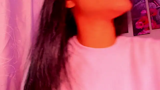 Alissarhys26 online show from 03/04/25, 09:22