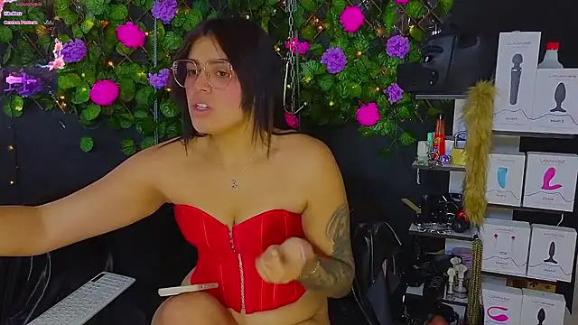 Sweett Mollyy online show from 05/05/26, 04:04