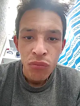 Snapshot of Leonul chatting on 12/28/24, 08:58 Leonul online show from 12/28/24, 08:58