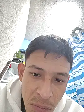 Snapshot of Leonul chatting on 01/12/25, 12:49 Leonul online show from 01/12/25, 12:49