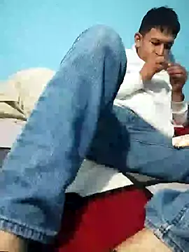 Snapshot of Leonul chatting on 01/22/25, 11:01 Leonul online show from 01/22/25, 11:01