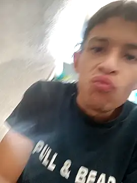 Snapshot of Leonul chatting on 01/28/25, 08:15 Leonul online show from 01/28/25, 08:15